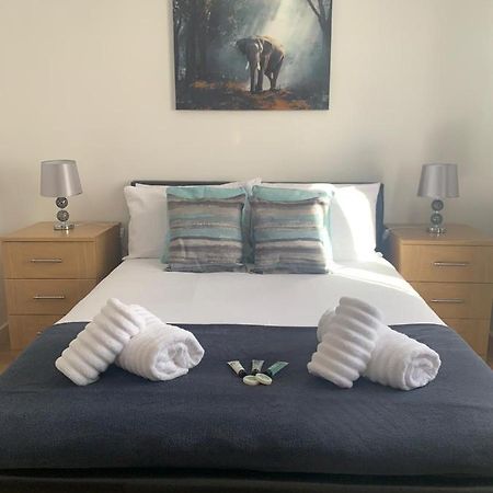 Absolute Stays In Sherwood- Nottingham Castle- Capital Fm Arena Nottingham- Contractors-Free Wifi- Free Parking- Long And Short Stays- Families-East Midlands Airport-Trent Bridge-Actors-Aria Court- Mansfield Exterior foto